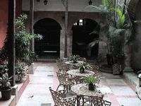 Guest-House-Nicolas-Nader-Patio
